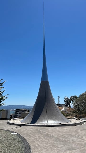 Picture of a pointy sculpture in a park